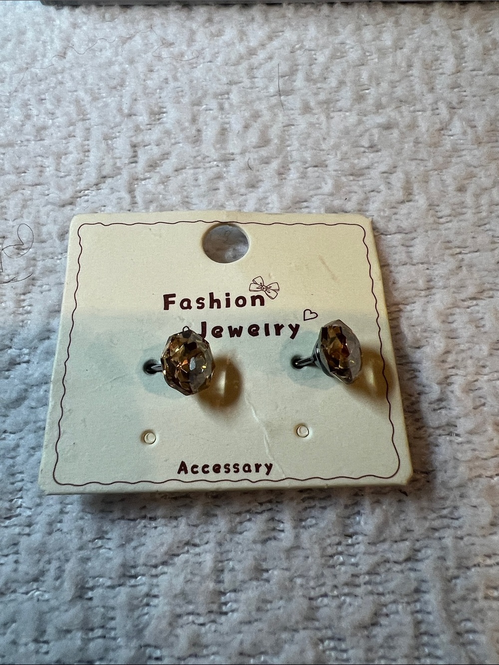 Fashion Jewelry Gold Faceted Crystal Stud Earrings - Picture 2 of 3